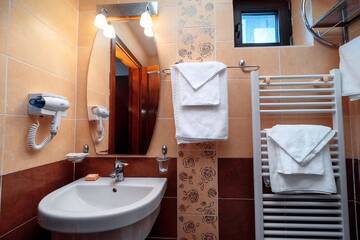 Фото номера Апартаменты Отель Hotel Tisa г. Бэи­ле-Олэ­неш­ти 8