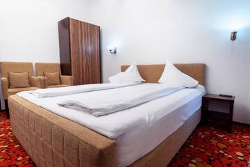 Фото номера Апартаменты Отель Hotel Tisa г. Бэи­ле-Олэ­неш­ти 2